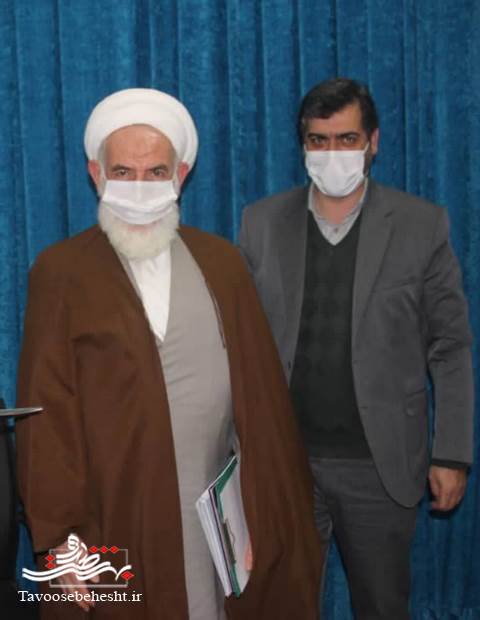 عالم روشنگر و روشن نگر