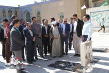 ادای احترام مسئولین شهرستان آران و بیدگل، به شهدای کارمند آرمیده در حرم مطهر حضرت هلال بن علی(ع)+ گزارش تصویری