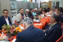 جلسه مدیریت محله عباس آباد با حضور مسئولین شهرستان آران و بیدگل برگزار شد.