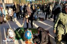 آیین مهمانی لاله‌ها و غبارروبی گلزار شهدای آران و بیدگل برگزار شد