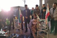 آیین مهمانی لاله‌ها و غبارروبی گلزار شهدای آران و بیدگل برگزار شد