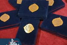 خوش و بش در سرای چراغان