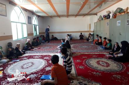 برگزاری آزمون پایانی دانش آموزان خانه حکمت+ گزارش تصویری