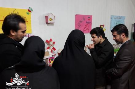 نمایشگاه دستان توانمند ،هنرمندان کوچک به مناسبت گرامیداشت ایام الله دهه فجر+ گزارش تصویری