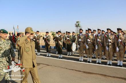 حضور فرمانده کل ارتش در گروه 840موشکی آران و بیدگل+گزارش تصویری