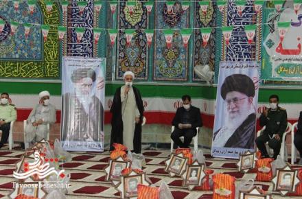 رزمایش کمک مومنانه در شهرستان آران وبیدگل+ گزارش تصویری