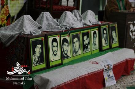 رونمایی از 5 کتاب از خاطرات 8 شهید محله شهدا + تصویر