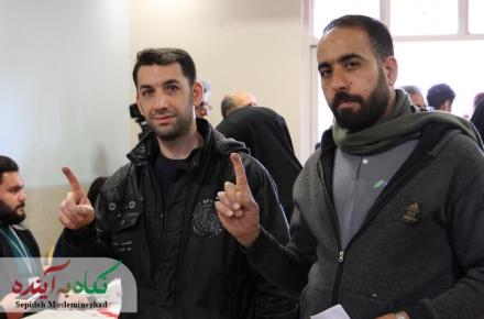 برای کاپشن صورتی