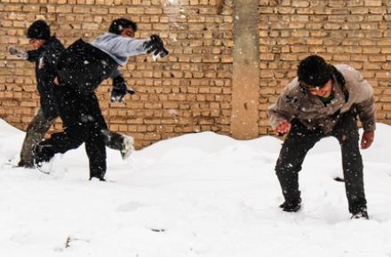 شادی یک روز برفی