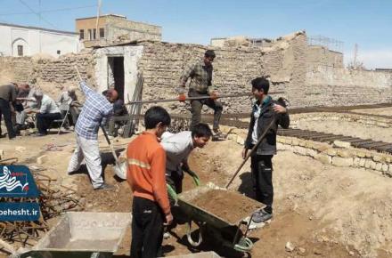 ما زیر سایه "حضرت مادر" بزرگ شدیم