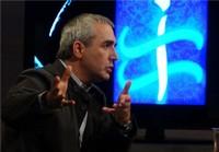 در این سینما احساس غربت می‌کنم