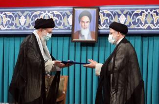 مراسم تنفیذ حکم سیزدهمین ریاست جمهور ایران برگزار شد