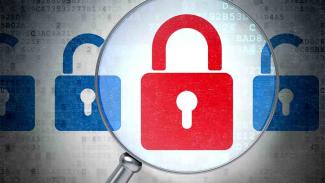 دسترسی به اطلاعات کاربران