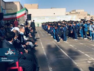 زنگ دفاع مقدس در روز بازگشایی مدارس