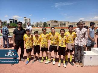 مدال های رنگارنگ استان حاصل اقتدار دانش آموزان آران و بیدگلی