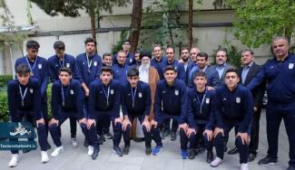  دیدار تیم ملی والیبال دانش‌آموزی ایران با رهبر انقلاب