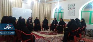 نشست تخصصی "ارتباط مؤثر با نوجوانان" در آران و بیدگل برگزار شد